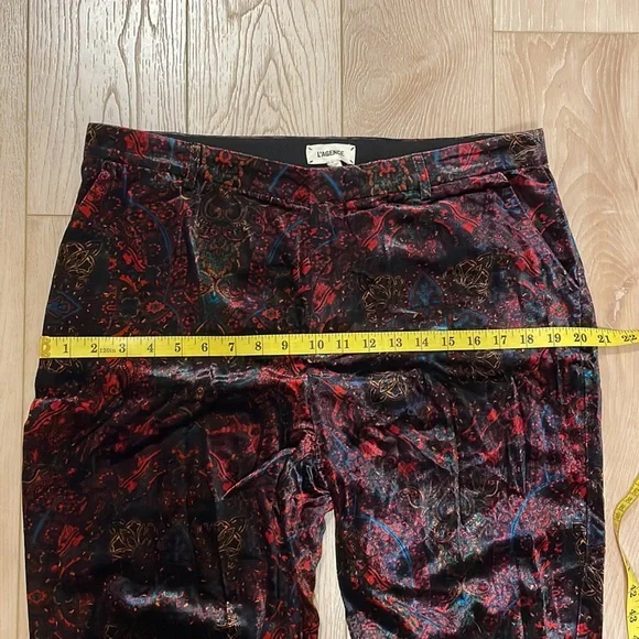 L'agence Lane Flared Trouser in Black & Red Medallion Paisley, sz 10 - Picture 13 of 16